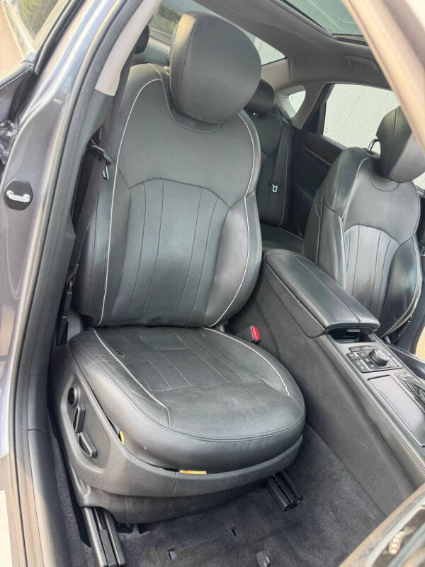 2015 Hyundai Genesis