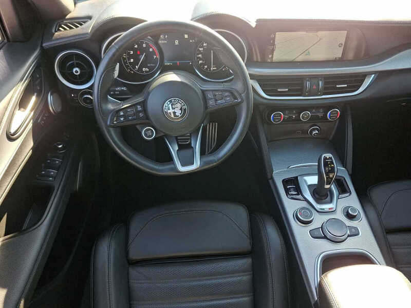 2023 Alfa Romeo Stelvio Veloce