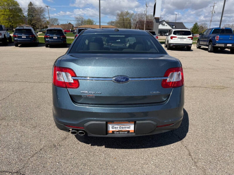 2010 Ford Taurus SEL