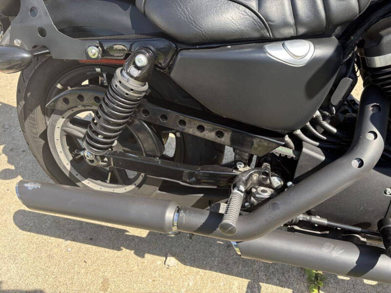 2016 Harley-Davidson Iron 883