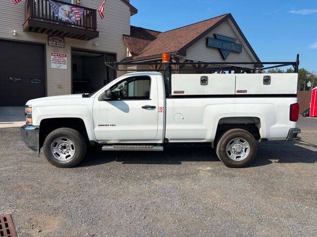 2015 Chevrolet Silverado 2500HD Work Truck's photo