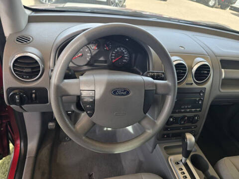 2005 Ford Freestyle SE