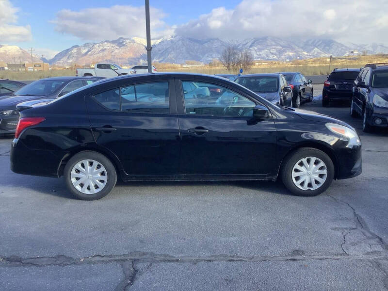 2016 Nissan Versa 1.6 S