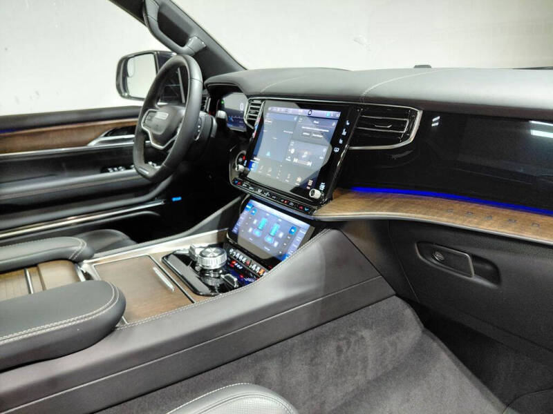 2025 Jeep Grand Wagoneer