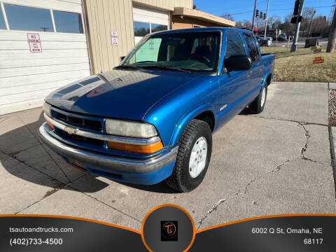 2001 Chevrolet S-10 LS