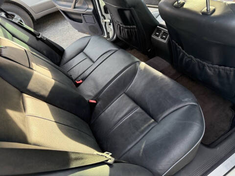 2001 Mercedes-Benz E-Class E 320