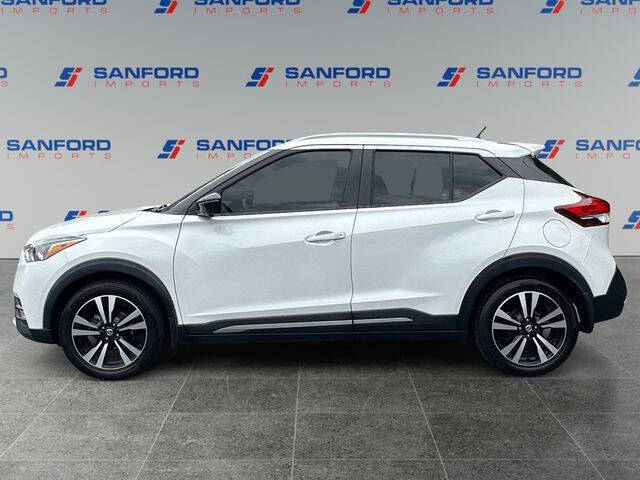 2019 Nissan Kicks SR