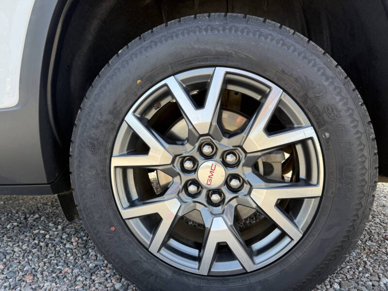 2022 GMC Acadia SLT