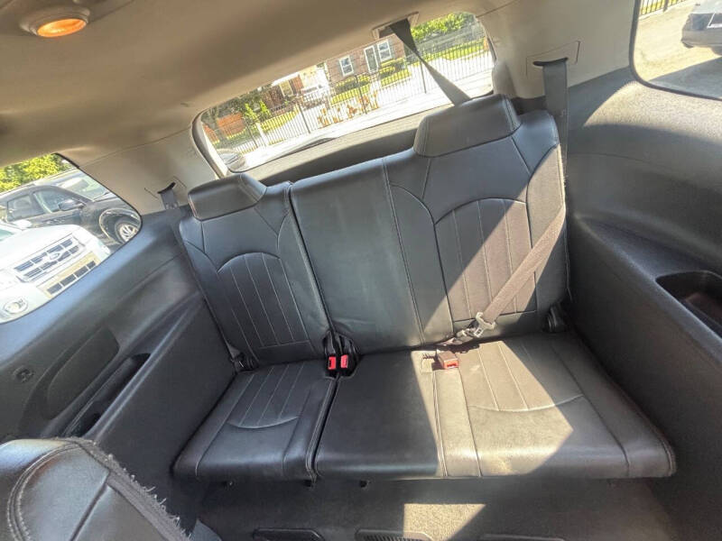 2016 GMC Acadia Denali
