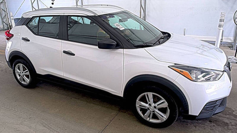 2019 Nissan Kicks S