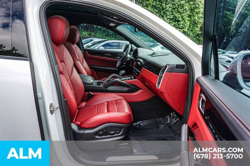 2023 Porsche Cayenne