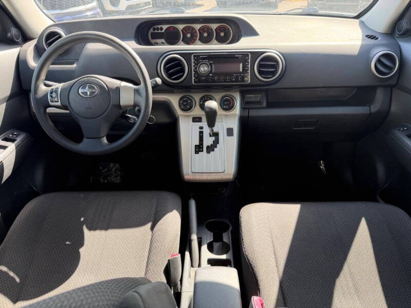 2009 Scion xB