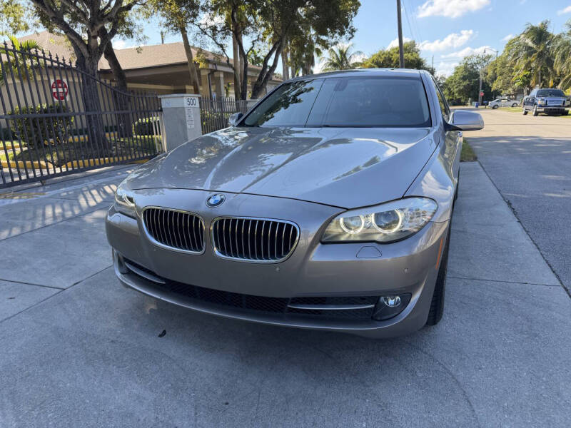 2012 BMW 5 Series 528i