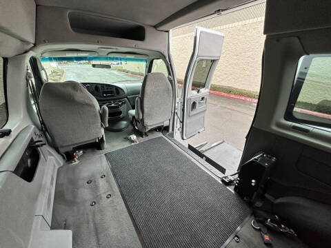 2008 Ford E-Series E-150 XLT