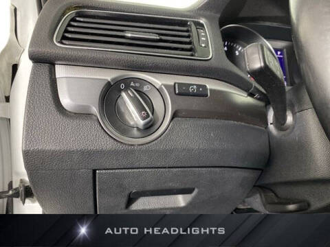 2017 Volkswagen Passat 1.8T R-Line