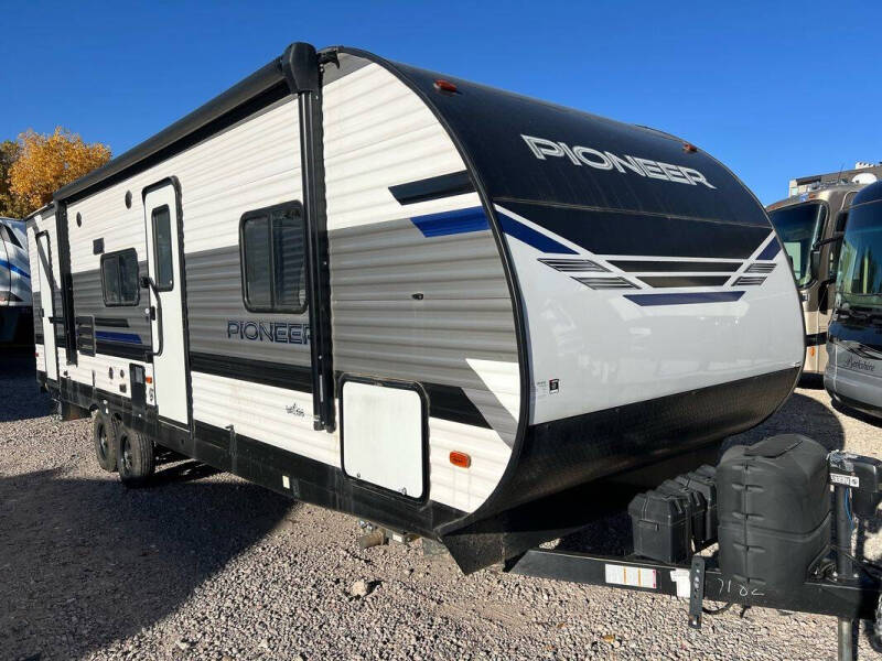 2021 Heartland Pioneer