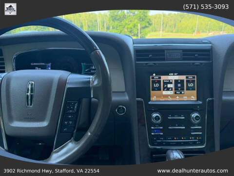 2017 Lincoln Navigator Select