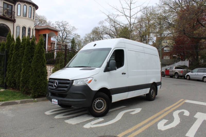 2020 Mercedes-Benz Sprinter Cargo Van Base's photo