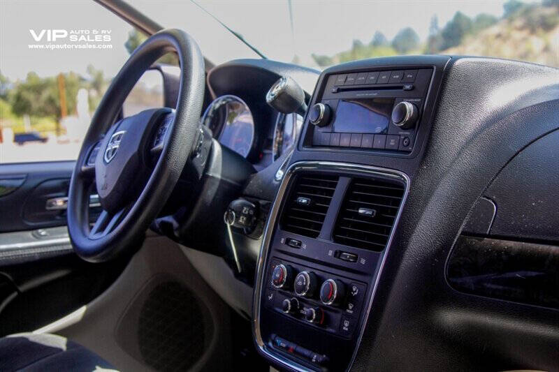 2016 Dodge Grand Caravan SE