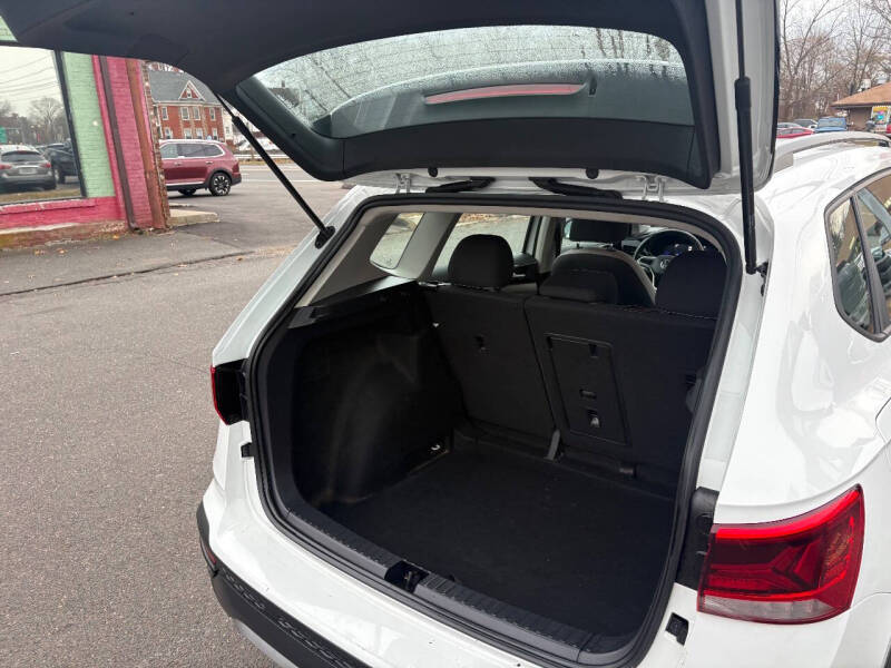 2023 Volkswagen Taos S