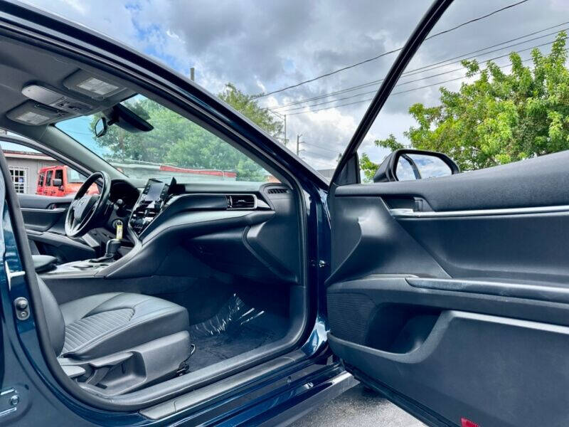 2021 Toyota Camry Sedan - $27,995