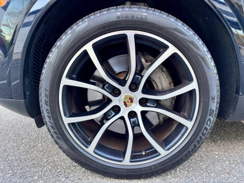 2019 Porsche Cayenne S