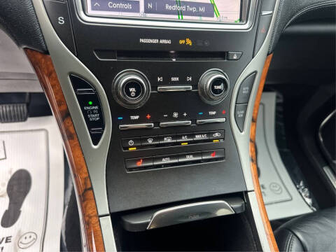 2019 Lincoln Nautilus Select