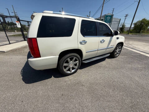 2013 Cadillac Escalade Luxury