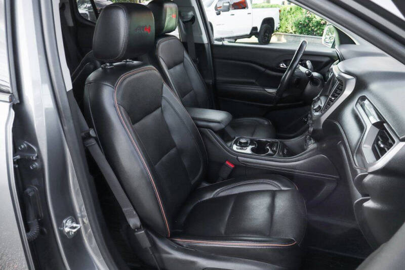 2021 GMC Acadia AT4