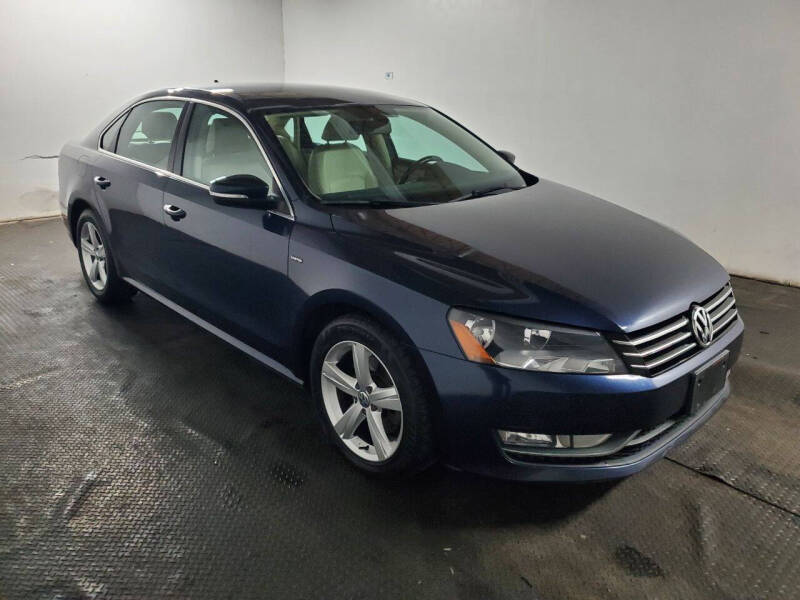 2015 Volkswagen Passat S photo 3