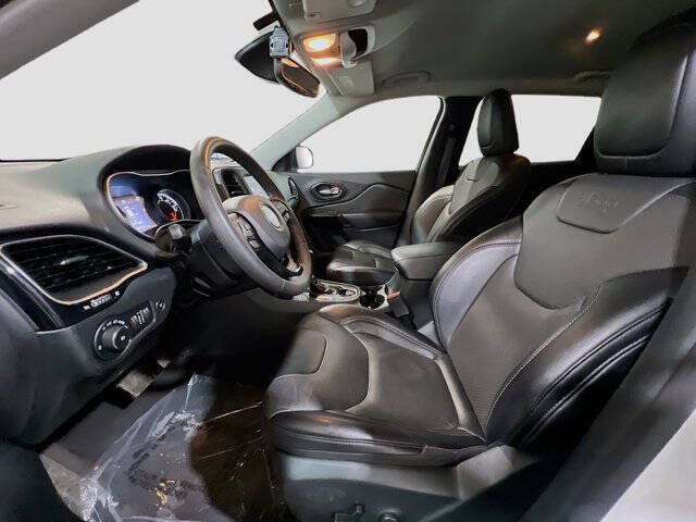 2023 Jeep Cherokee Altitude Lux