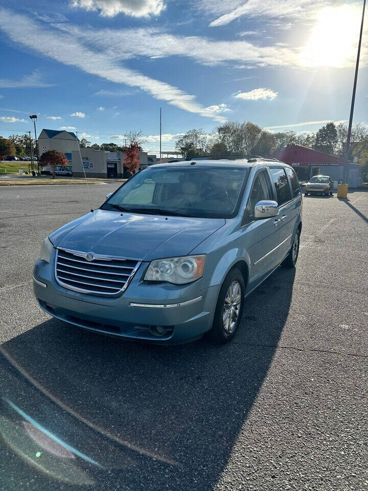 2008 Chrysler Town and Country for sale at Concord Auto Mall in Concord, NC