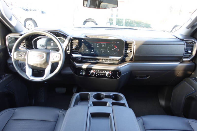 2024 GMC Sierra 1500 Elevation Standard