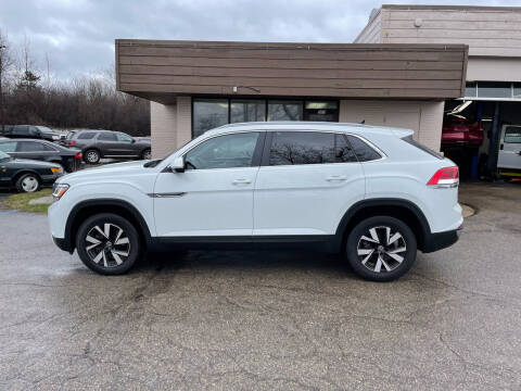 2020 Volkswagen Atlas Cross Sport for sale at Dean's Auto Sales in Flint MI
