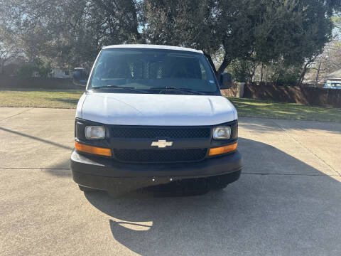 2006 Chevrolet Express for sale at GTR Auto Sales LLC in Haltom City TX