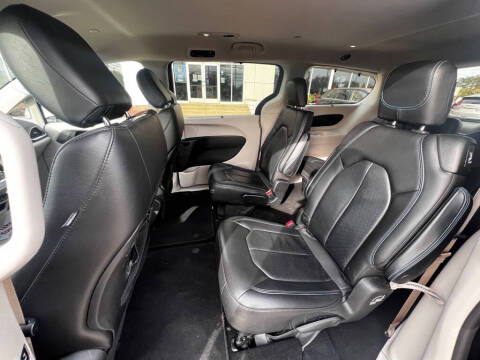 2021 Chrysler Pacifica Touring L