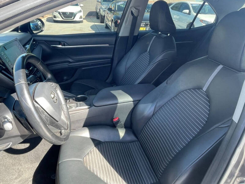 2022 Toyota Camry SE