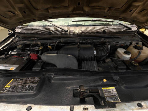 2010 Ford E-Series E-350 SD XLT