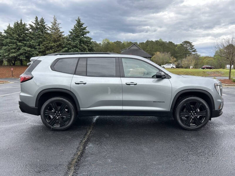 2025 GMC Acadia Elevation