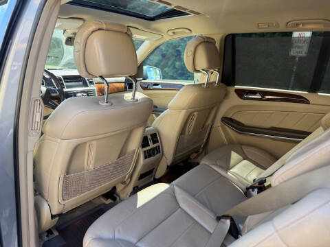 2014 Mercedes-Benz GL-Class GL 550 4MATIC