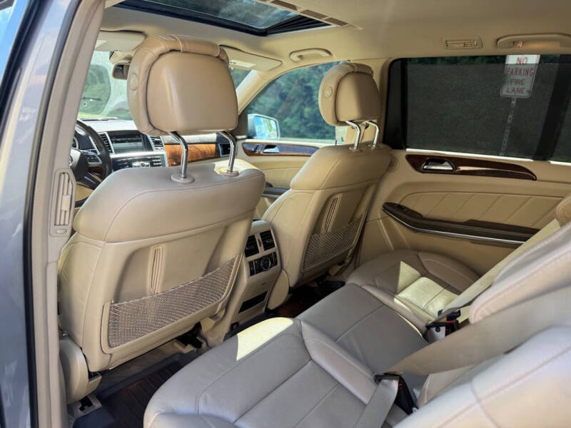 2014 Mercedes-Benz GL-Class GL 550 4MATIC