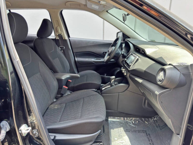 2021 Nissan Kicks S