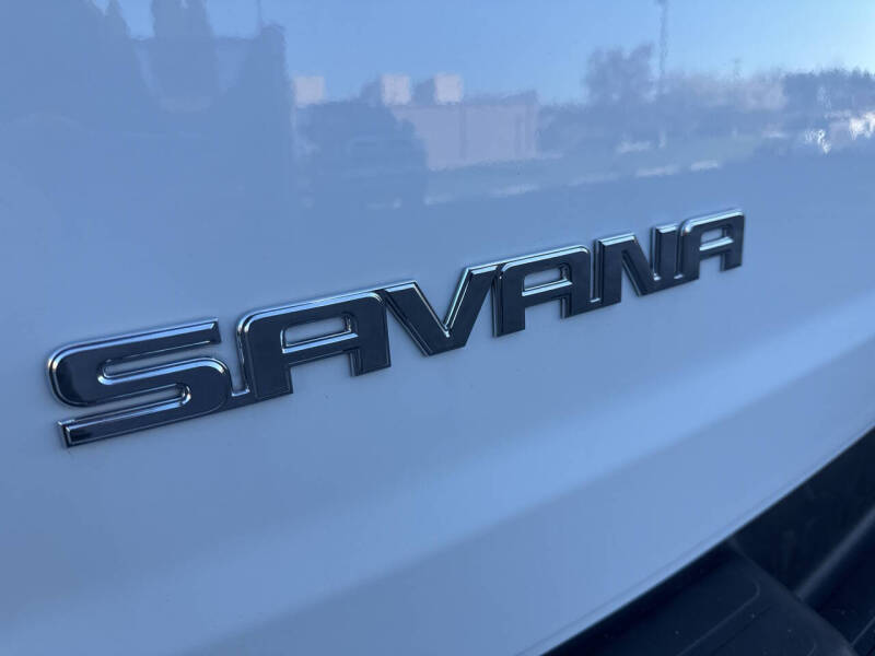 2024 GMC Savana 2500
