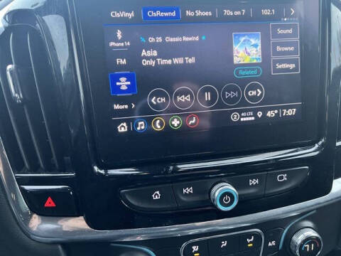 2022 Chevrolet Traverse LT Cloth