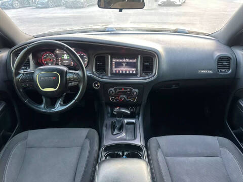 2018 Dodge Charger SXT