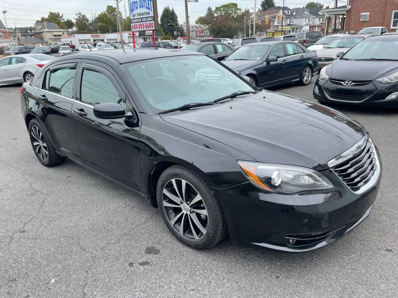 2012 Chrysler 200 S photo 4