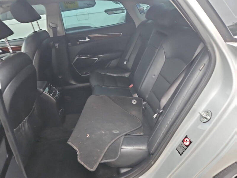 2017 Kia Cadenza Premium