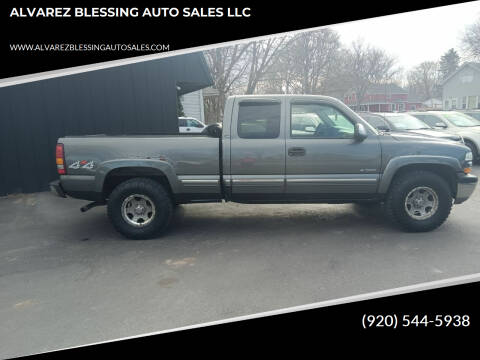 2000 Chevrolet Silverado 1500 for sale at ALVAREZ BLESSING AUTO SALES LLC in Green Bay WI