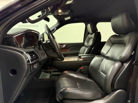 2023 Lincoln Navigator L Standard