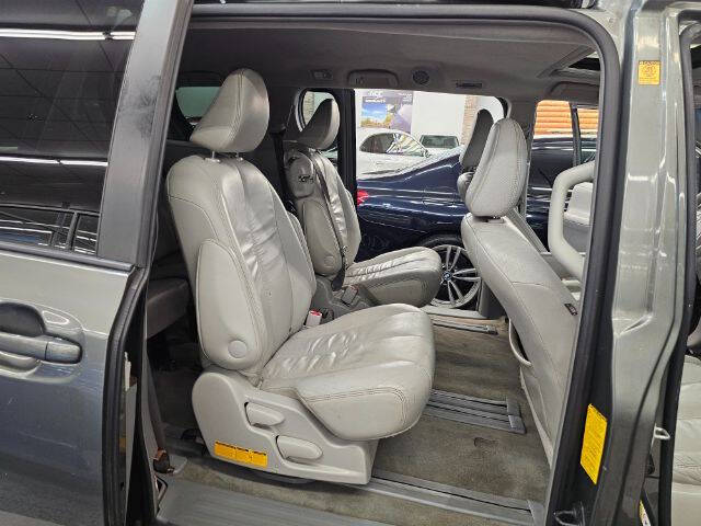 2012 Toyota Sienna XLE 8-Passenger